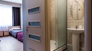 Гостиница Лидер Старый Оскол Номер эконом-4