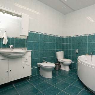 Гостиница Лидер Старый Оскол Полулюкс 2-комнатный-4